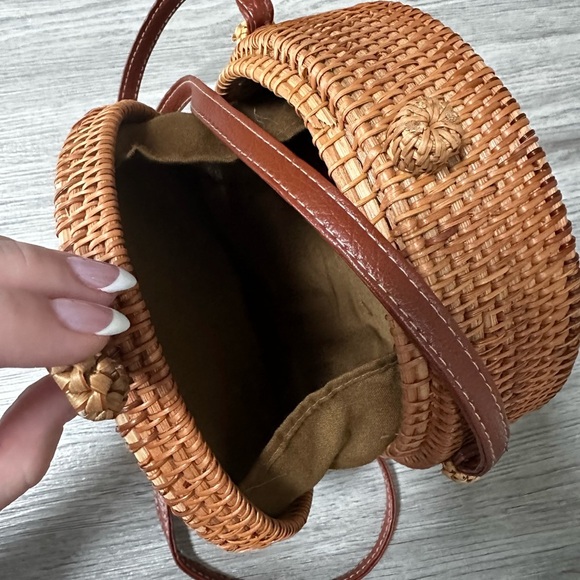 Bali Purse - Picture 2 of 3